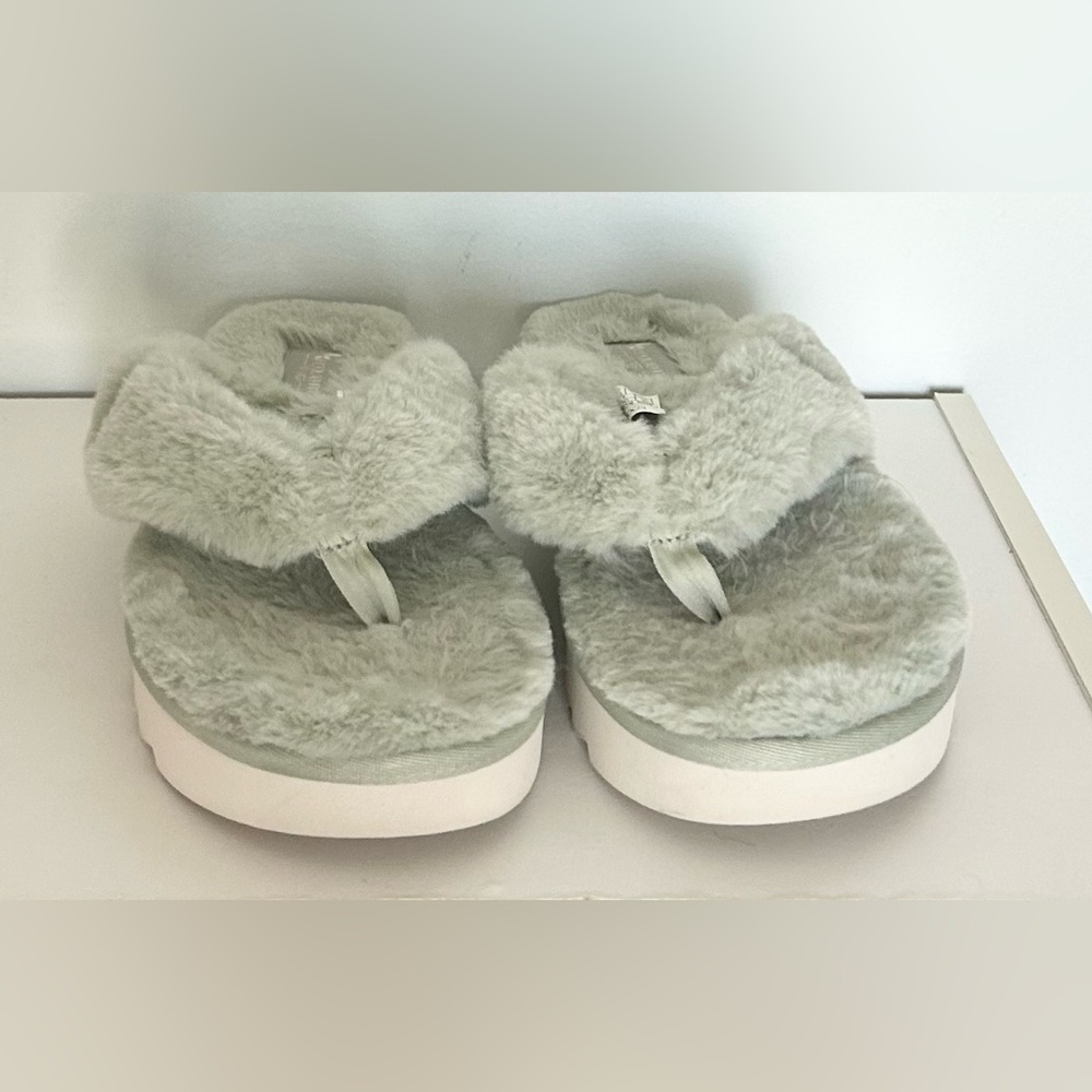 Women's Fluffy Gray/Green Sandals